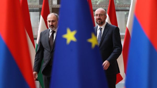 ՀՀ վարչապետ Նիկոլ Փաշինյանն առանձնազրույց է ունեցել Եվրոպական խորհրդի նախագահ Շառլ Միշելի հետ (6 ապրիլի, 2022թ). Բրյուսել - Sputnik Արմենիա
