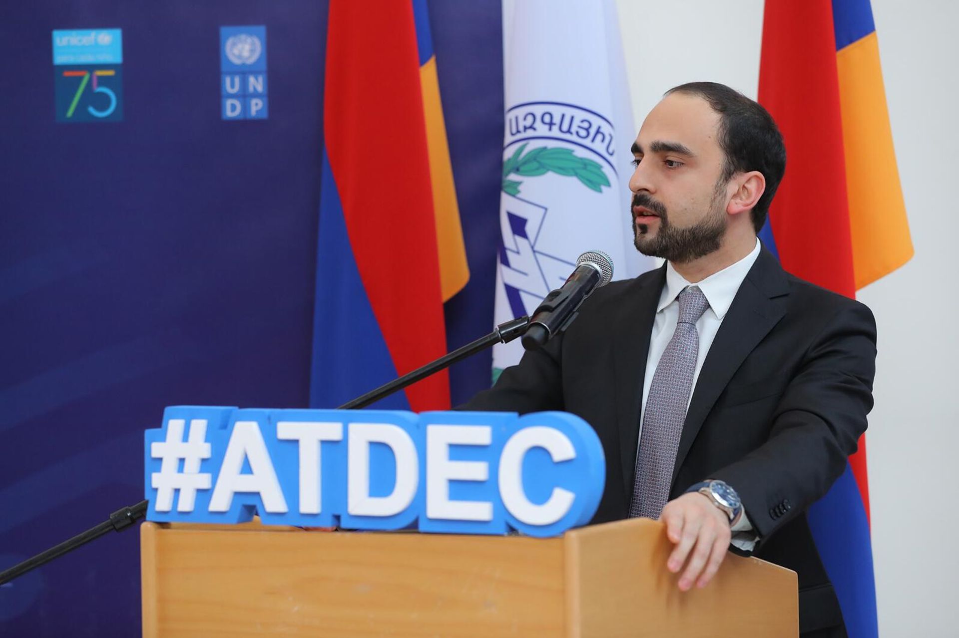 Տիգրան Ավինյանը մասնակցել է Հայաստանի ազգային պոլիտեխնիկական համալսարանի կողմից կազմակերպված Աջակցող տեխնոլոգիաների նախագծման ինժեներական (ATDEC) մրցույթին (6 ապրիլի, 2022թ). Երևան - Sputnik Արմենիա, 1920, 09.04.2022