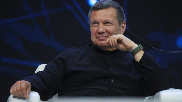 Телеведущий Владимир Соловьев на сессии Использование индекса городского счастья в управлении мегаполисом форума Moscow Urban Forum 2021 (2 июля 2021). Москвa - Sputnik Армения