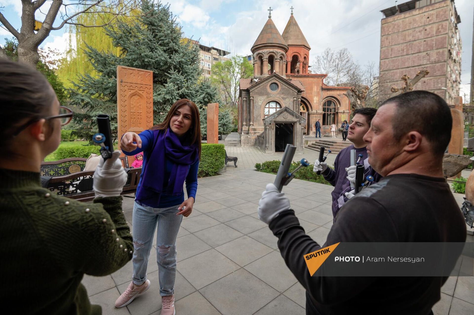 «Արևային - զանգակները» շարունակում են սեր ու լույս տարածել - Sputnik Արմենիա, 1920, 12.04.2022