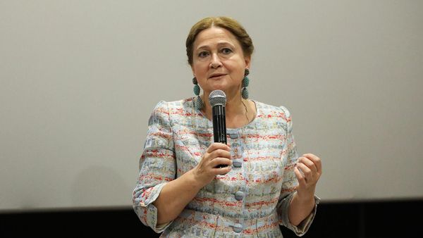 Астролог и телеведущая Тамара Глоба на встрече со зрителями в рамках кинофестиваля Хрустальный ИсточникЪ (24 июля 2018). Ессентуки - Sputnik Армения