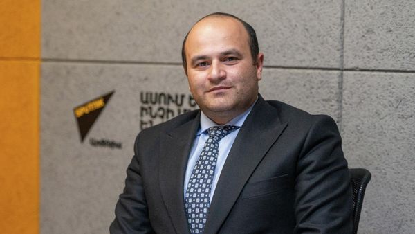 Վիրավորներ, երեխաներ ու ծերեր. Նարեկ Մկրտչյանը՝  նախարարության առաջնահերթությունների մասին  - Sputnik Արմենիա