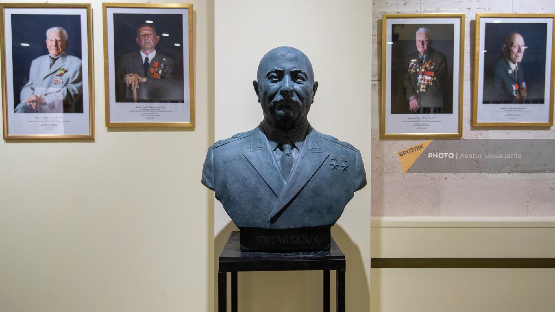 Фотовыставка последних ветеранов ВОВ Война в лицах в Музее армяно-российской дружбы (15 апреля 2022). Абовян Фотовыставка последних ветеранов ВОВ Война в лицах в Музее армяно-российской дружбы (15 апреля 2022). Абовян - Sputnik Армения, 1920, 15.04.2022