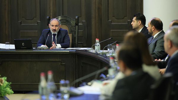Премьер-министр Никол Пашинян на очередном заседании правительства Армении (28 апреля 2022). Еревaн - Sputnik Армения