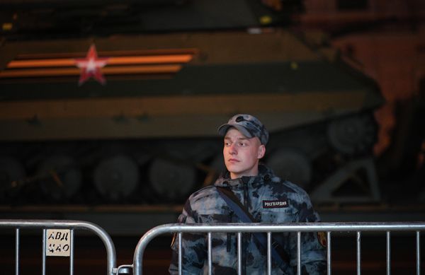 Военнослужащий на Тверской - Sputnik Армения