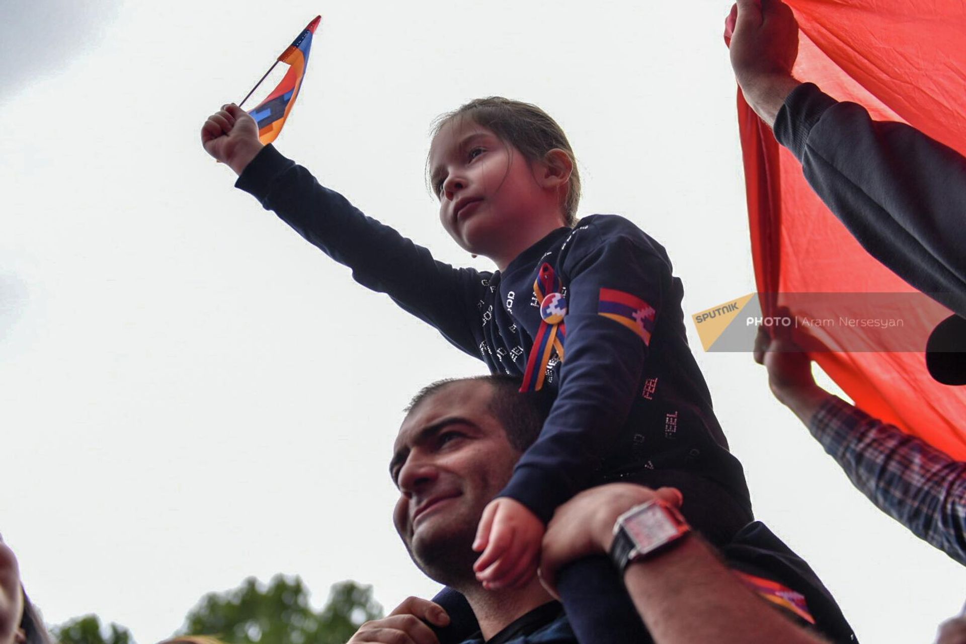 Участники оппозиционного митинга на площади Франции (1 мая 2022). Еревaн - Sputnik Армения, 1920, 01.05.2022