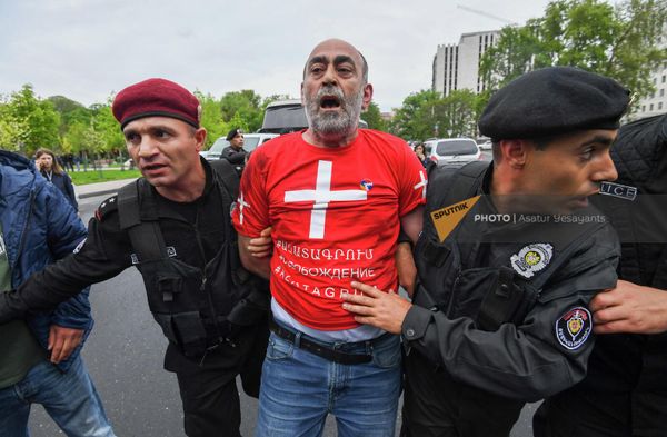 По словам Ишхана Сагателяна, против участников акции гражданского неповиновения задействована вся правоохранительная система - Sputnik Армения