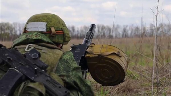 Работа разведчиков ВДВ в ходе спецоперации на Украине - Sputnik Армения