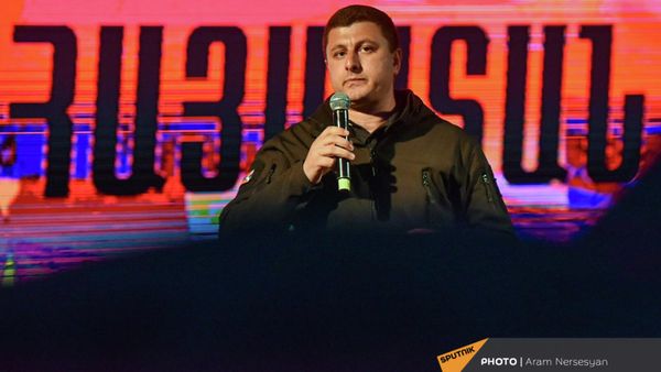Митинг оппозиции на площади Франции (6 мая 2022). Еревaн - Sputnik Армения