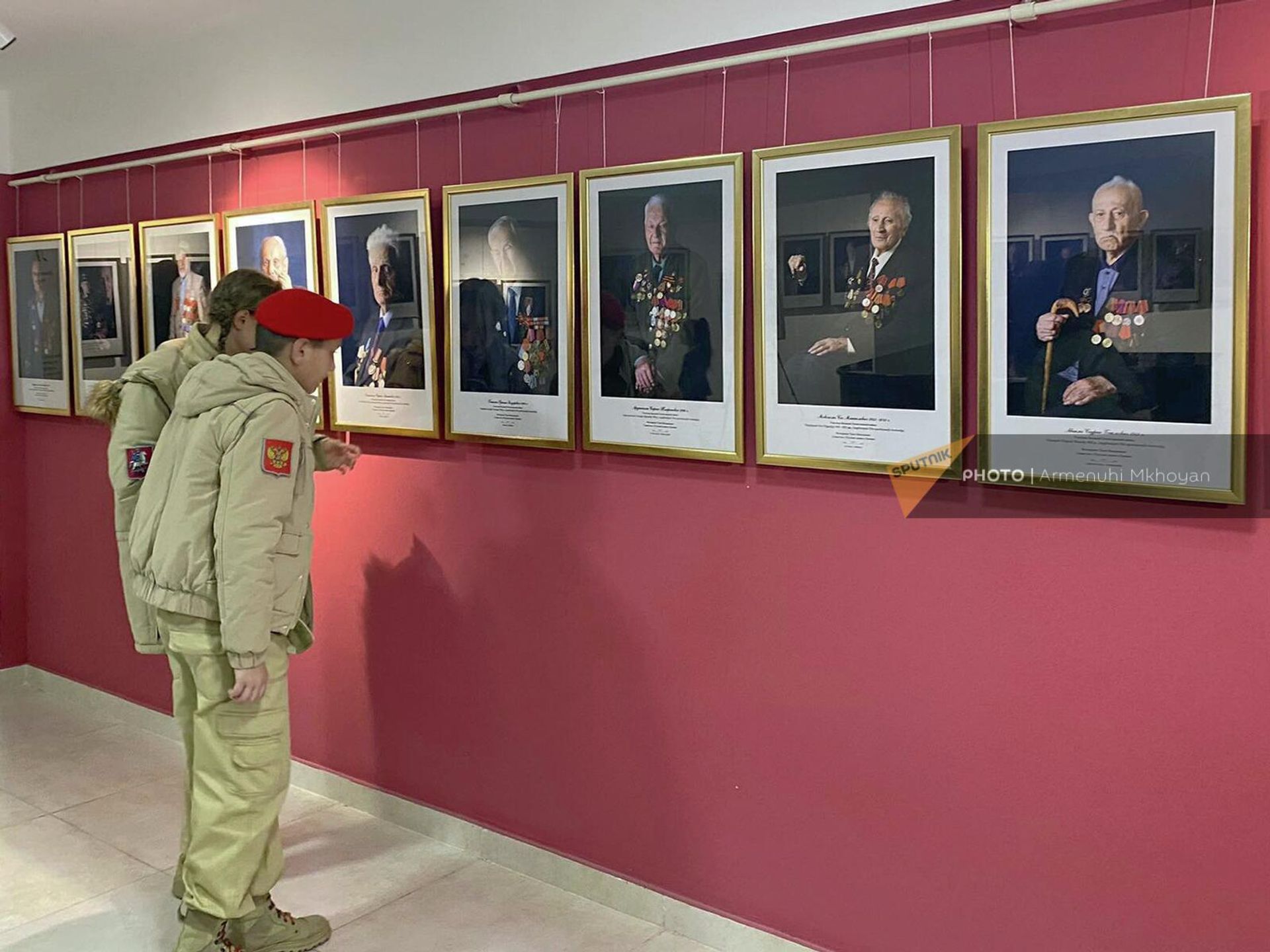 В Гюмри открылась фотовыставка Татев Мнацаканян Лица Великой Победы  - Sputnik Արմենիա, 1920, 09.05.2022