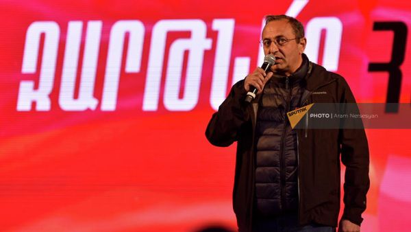 Արծվիկ Մինասյանը հանրահավաքին - Sputnik Արմենիա