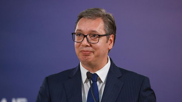 Президент Сербии Александр Вучич на пресс-конференции по итогам встречи с министром иностранных дел России (10 октября 2021). Белград - Sputnik Армения