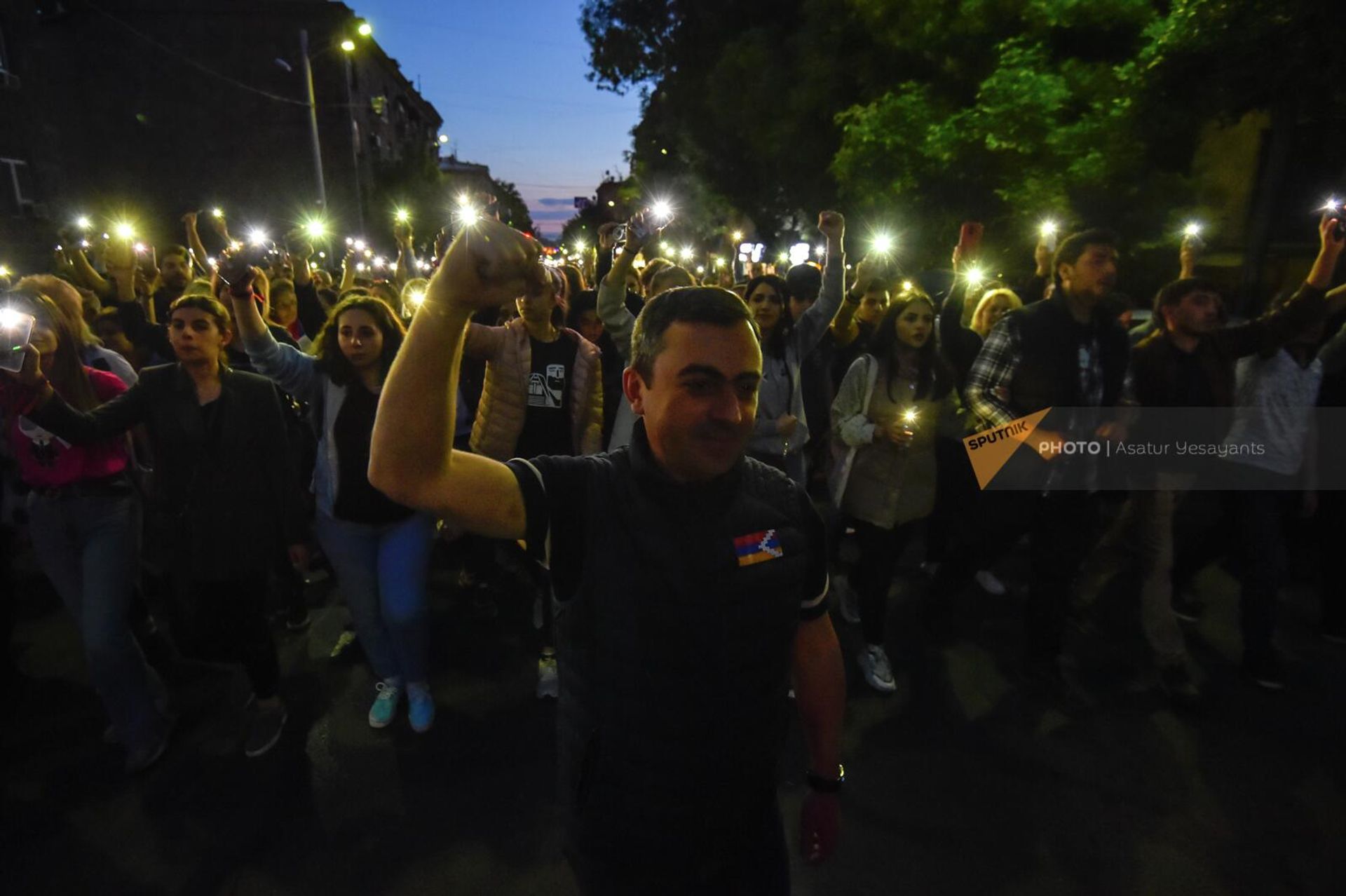 Шествие оппозиции после митинга на площади Франции (18 мая 2022). Еревaн - Sputnik Արմենիա, 1920, 18.05.2022