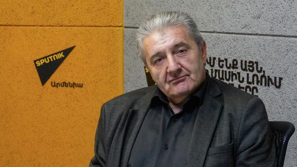 Անվանի դիրիժոր, դաշնակահար Վահագն Պապյանը - Sputnik Արմենիա