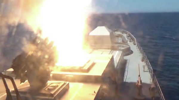 Российские Калибры уничтожили крупную партию западного вооружения для ВСУ. Видео Минобороны РФ - Sputnik Армения