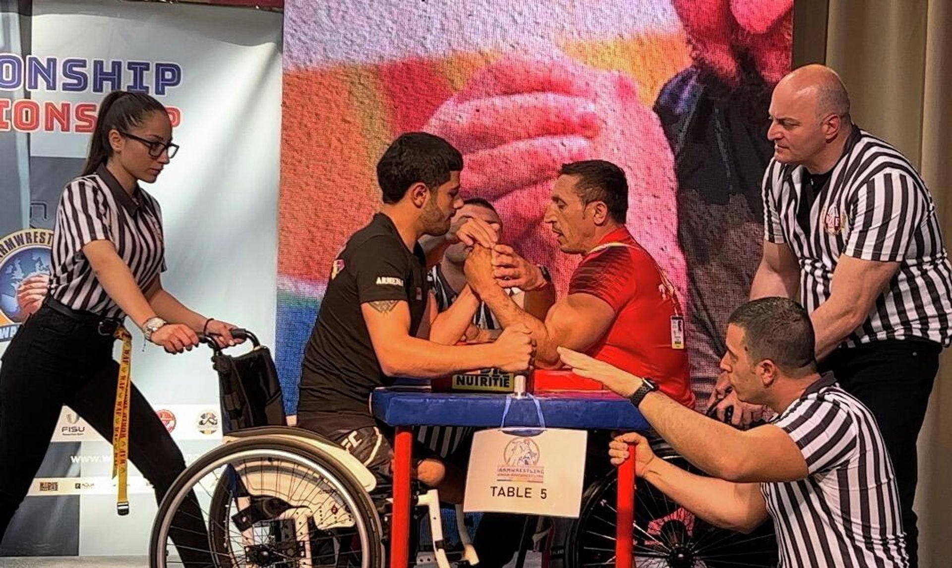 Саркис Арутюнян, потерявший обе ноги в 44-дневной войне, стал чемпионом Европы по армрестлингу - Sputnik Армения, 1920, 23.05.2022