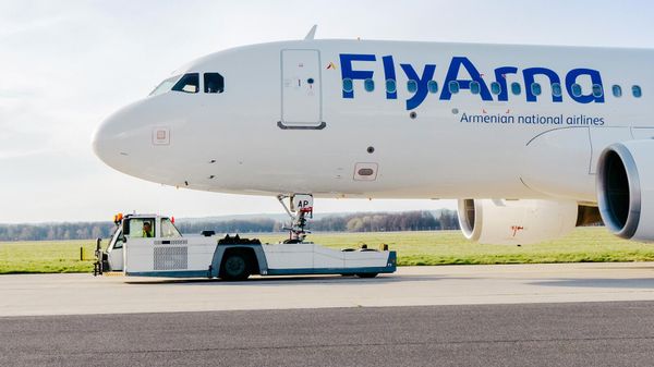Самолет авиакомпании Fly Arna - Sputnik Армения