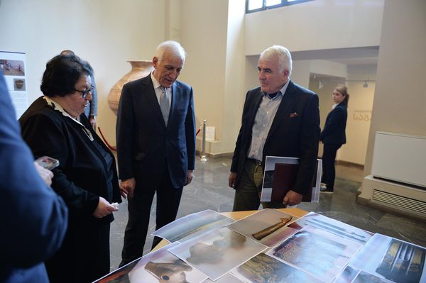 Վահագն Խաչատուրյանն այցելել է Թբիլիսիի Սիմոն Ջանաշիանի անվան ազգային թանգարան։ - Sputnik Արմենիա