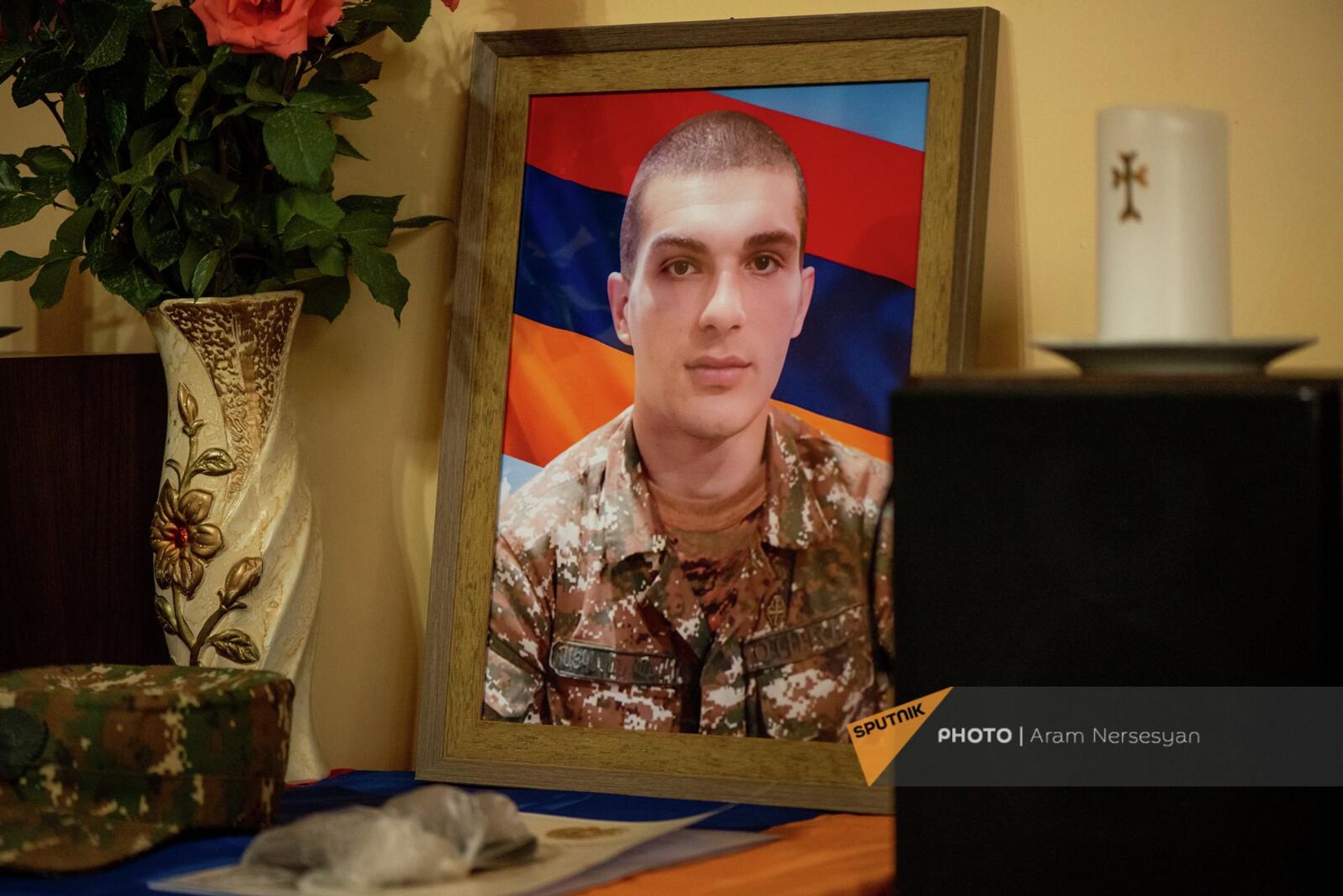 Уголок памяти погибшего военнослужащего Давида Варданяна Уголок памяти погибшего военнослужащего Давида Варданяна - Sputnik Արմենիա, 1920, 02.06.2022