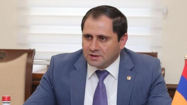 Министр обороны Сурен Папикян принял делегацию во главе с заместителем министра национальной обороны Греции Никосом Хардалиасом (2 июня 2022). Еревaн - Sputnik Армения