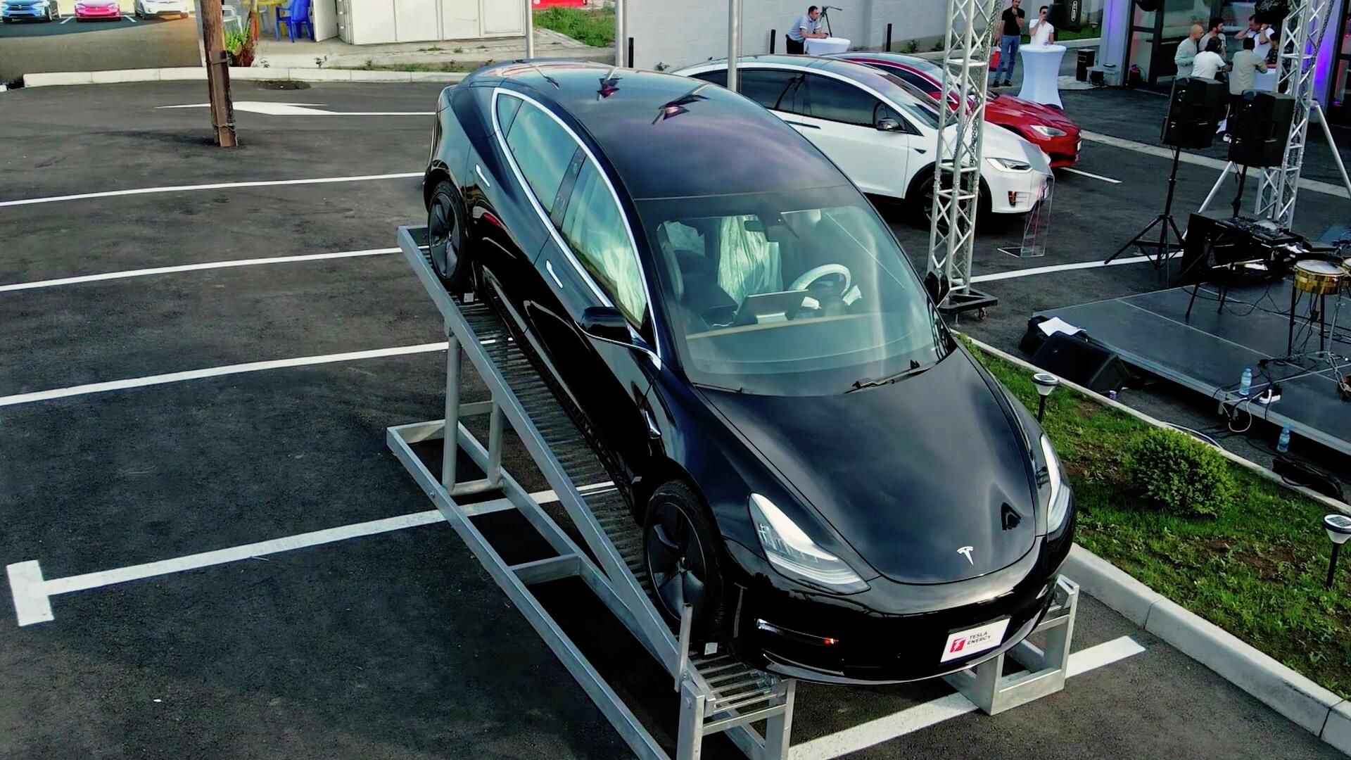 Открытие автосалона Tesla в Армении - Sputnik Армения, 1920, 03.06.2022