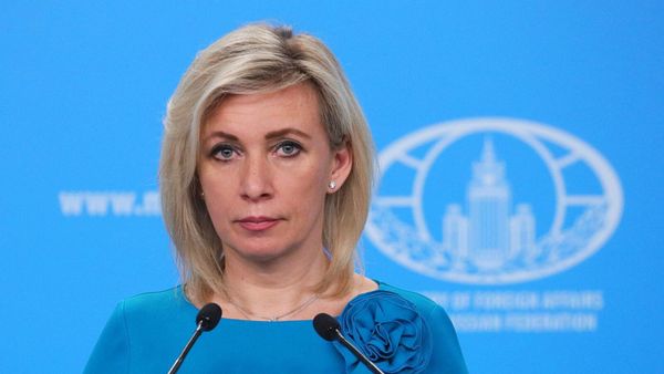 Официальный представитель МИД России Мария Захарова во время брифинга (3 июня 2022). Москвa - Sputnik Армения