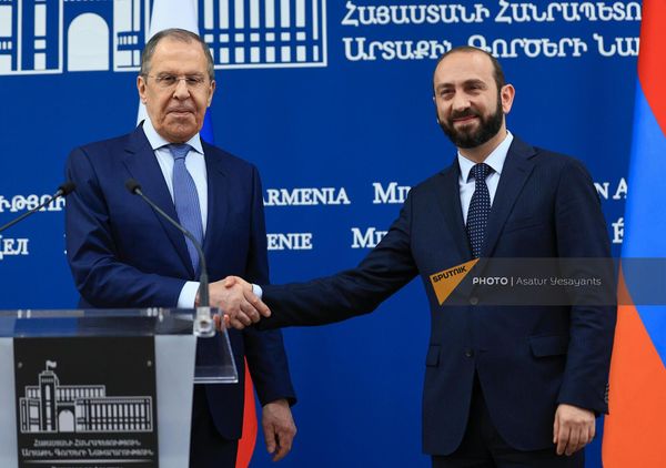 Традиционное рукопожатие - Sputnik Армения