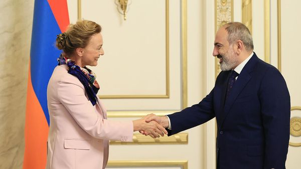 Премьер-министр Никол Пашинян принял генерального секретаря Совета Европы Марию Пейчинович Бурич (16 июня 2022). Еревaн - Sputnik Армения