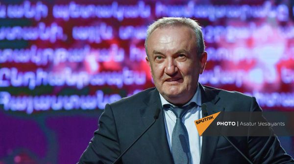 Վահրամ Դումանյան - Sputnik Արմենիա