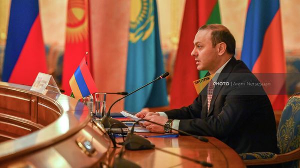 Секретарь совбеза Армен Григорян на очередном заседании секретарей Совбеза ОДКБ (17 июня 2022). Еревaн - Sputnik Армения