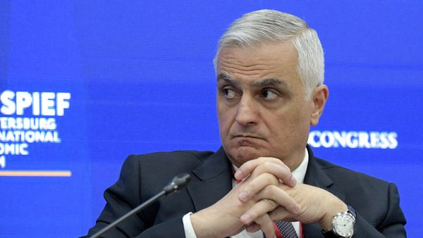 Вице-премьер Мгер Григорян на сессии Партнерства в Евразии: новые возможности в рамках XXV Петербургского международного экономического форума в конгрессно-выставочном центре Экспофорум (16 июня 2022). Санкт-Петербург - Sputnik Армения