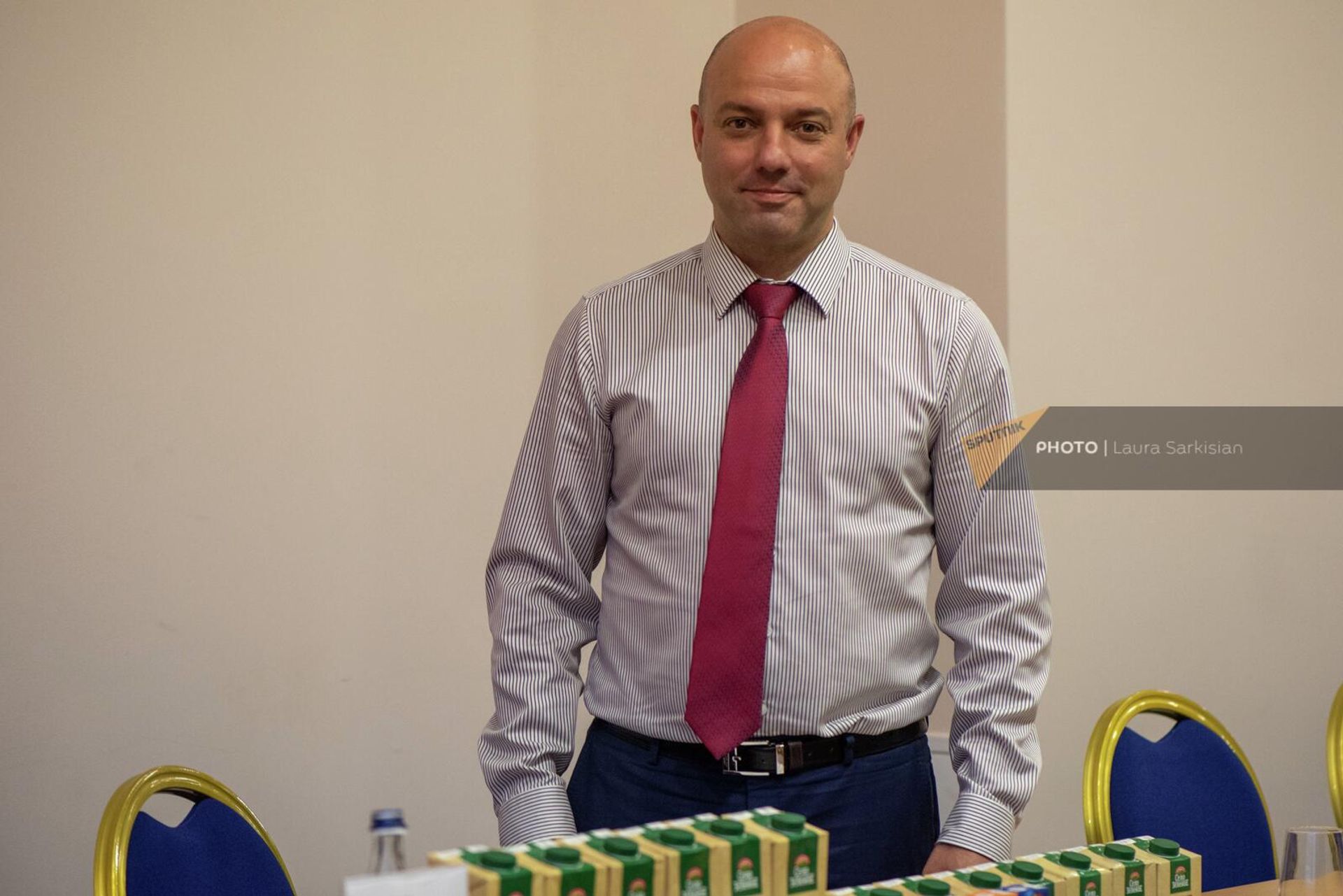 Начальник отдела по экспорту компании ООО Комос групп Василий Курганов на бизнес-форуме Армения и Удмуртия։ Doing Business (22 июня 2022). Еревaн - Sputnik Արմենիա, 1920, 22.06.2022