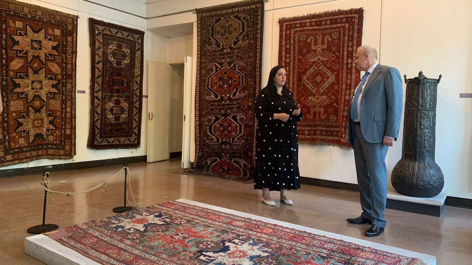 Սերգեյ Կոպիրկինն այցելել է Շարամբեյանի անվան ժողովրդական արվեստների թանգարան Սերգեյ Կոպիրկինն այցելել է Շարամբեյանի անվան ժողովրդական արվեստների թանգարան - Sputnik Արմենիա, 1920, 22.06.2022