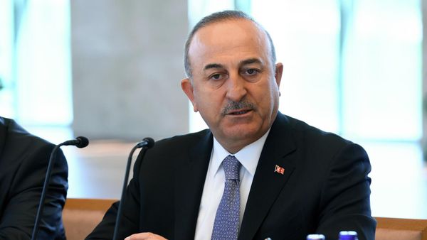 Министр иностранных дел Турции Мевлют Чавушоглу на российско-турецких переговорах (8 июня 2022). Анкара - Sputnik Армения