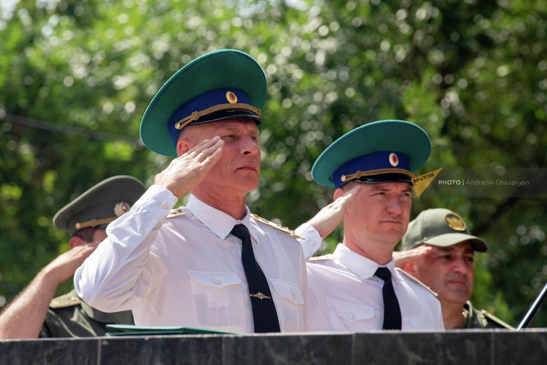 Начальник Арташатского отряда пограничного управления ФСБ России в Армении полковник Андрей Зинов во время празднования 67-летия отряда - Sputnik Армения, 1920, 24.06.2022