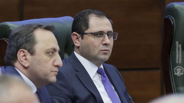 Министр обороны Сурен Папикян принял участие в очередном заседании Совета министров обороны государств-участников СНГ (24 июня 2022). Москвa - Sputnik Армения