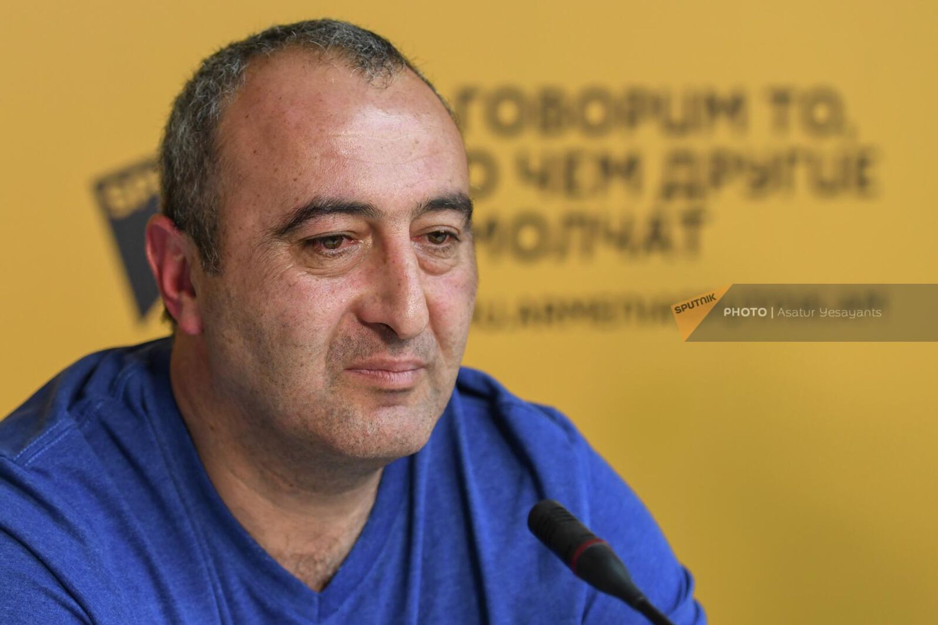 Тренер Егише Алексаняна Арутюн Алексанян на пресс-конференции Какие перспективы у каратэ в Армении? (28 июня 2022). Еревaн - Sputnik Армения, 1920, 28.06.2022