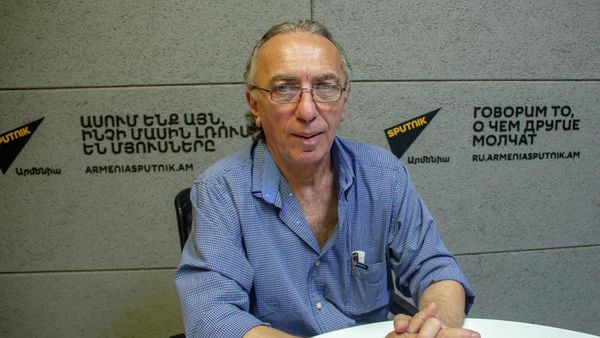 «Գոյ» կենտրոնի գեղարվեստական ղեկավար, բեմադրիչ Արթուր Սահակյանը  - Sputnik Արմենիա