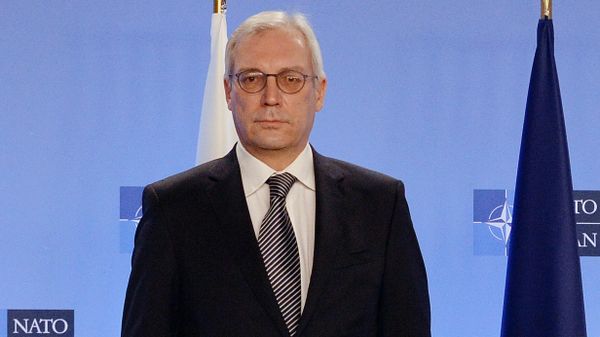 Заместитель министра иностранных дел России Александр Грушко перед началом заседания Совета Россия - НАТО (12 января 2022). Брюссель - Sputnik Армения