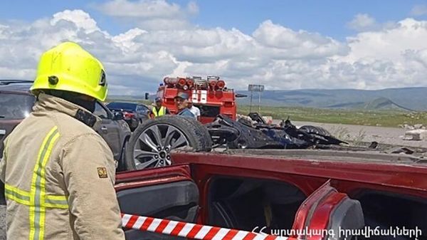 Дорожно-транспортное происшествие на трассе Ереван-Гюмри (2 июля 2022). Мастара - Sputnik Армения