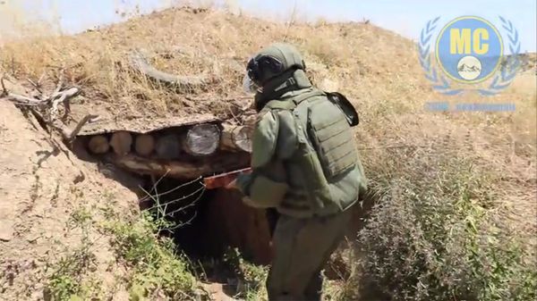 Российские миротворцы обезвредили несколько артснарядов в Мартакертском районе Нагорного Карабаха - Sputnik Армения