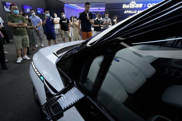 По словам представителя Baidu, Apollo RT6 скоро станет частью его парка роботакси, поскольку Китай активно продвигает свои амбиции в области автономного вождения - Sputnik Армения