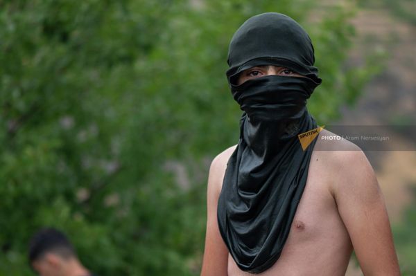 Участник празднования Вардавара в Гарни  - Sputnik Армения