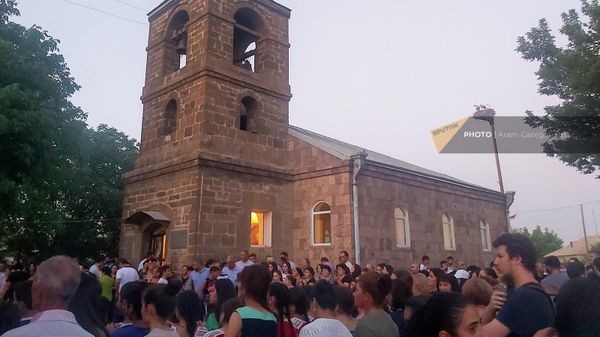 Празднование дня святых Кирика и Иулитты в ассирийском селе Димитров в Армении - Sputnik Армения