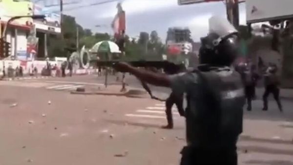 Столкновения силовиков и студентов в Бангладеш: демонстранты протестуют против повышения цен на топливо - Sputnik Армения