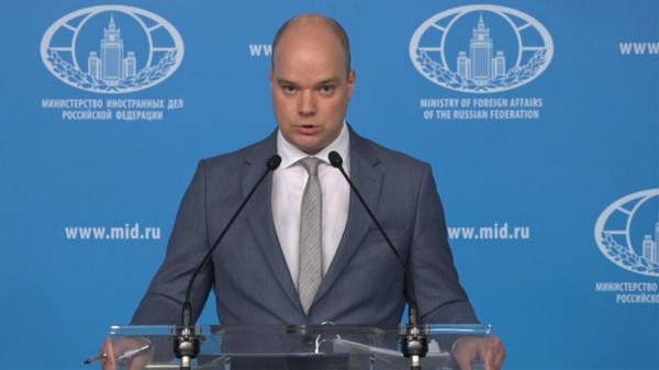 Брифинг заместителя директора Департамента информации и печати МИД России Ивана Нечаева (18 августа 2022). Москвa - Sputnik Армения