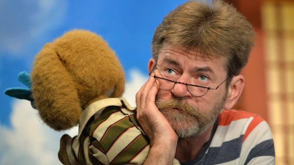 Актер Сергей Григорьев, озвучивающий героя детской телевизионной передачи Спокойной ночи, малыши! Филю - Sputnik Армения