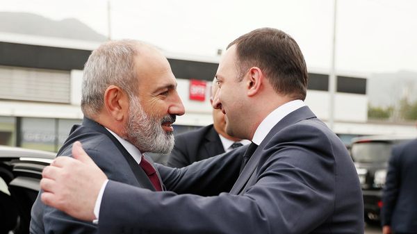 Մելիքյան. Նորաբաց կամուրջը զգալիորեն կմեծացնի մարդկանց հոսքն որ տեղափոխվող բեռների ծավալները - Sputnik Արմենիա