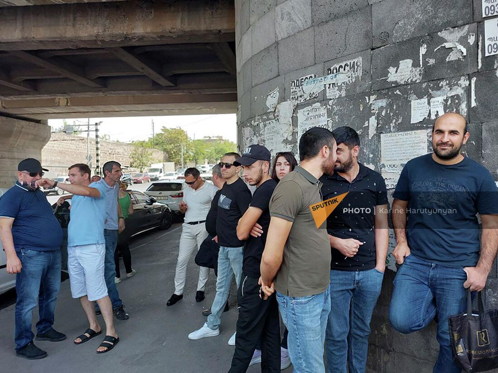 Акция сотрудников тц “Петак” с требованием возобновить его деятельность (22 августа 2022). Еревaн - Sputnik Армения, 1920, 22.08.2022