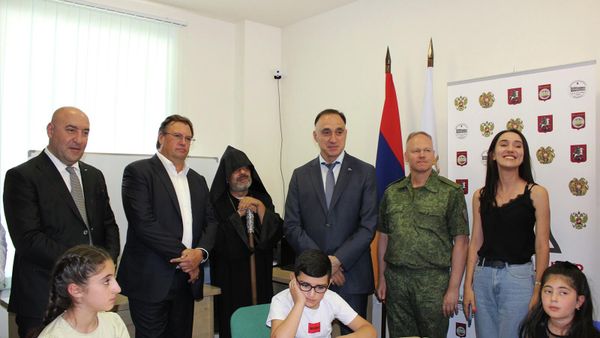 По инициативе Московского культурного центра (ММК) Дом Москвы в Каджаране открылся 7-й Русский центр  - Sputnik Армения
